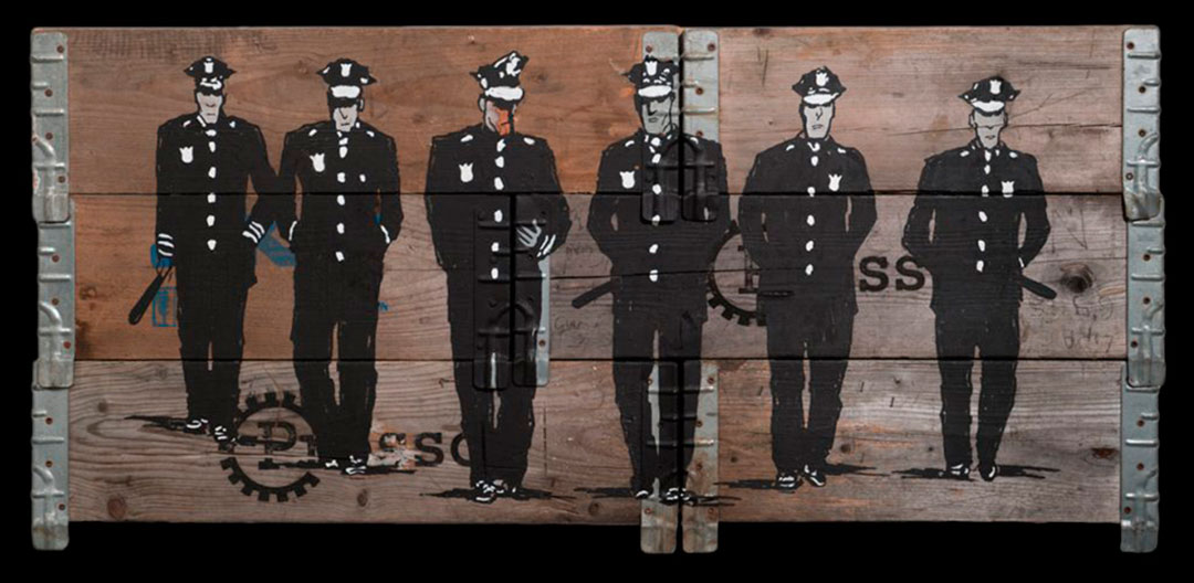 policias-en-tablero-encofrado